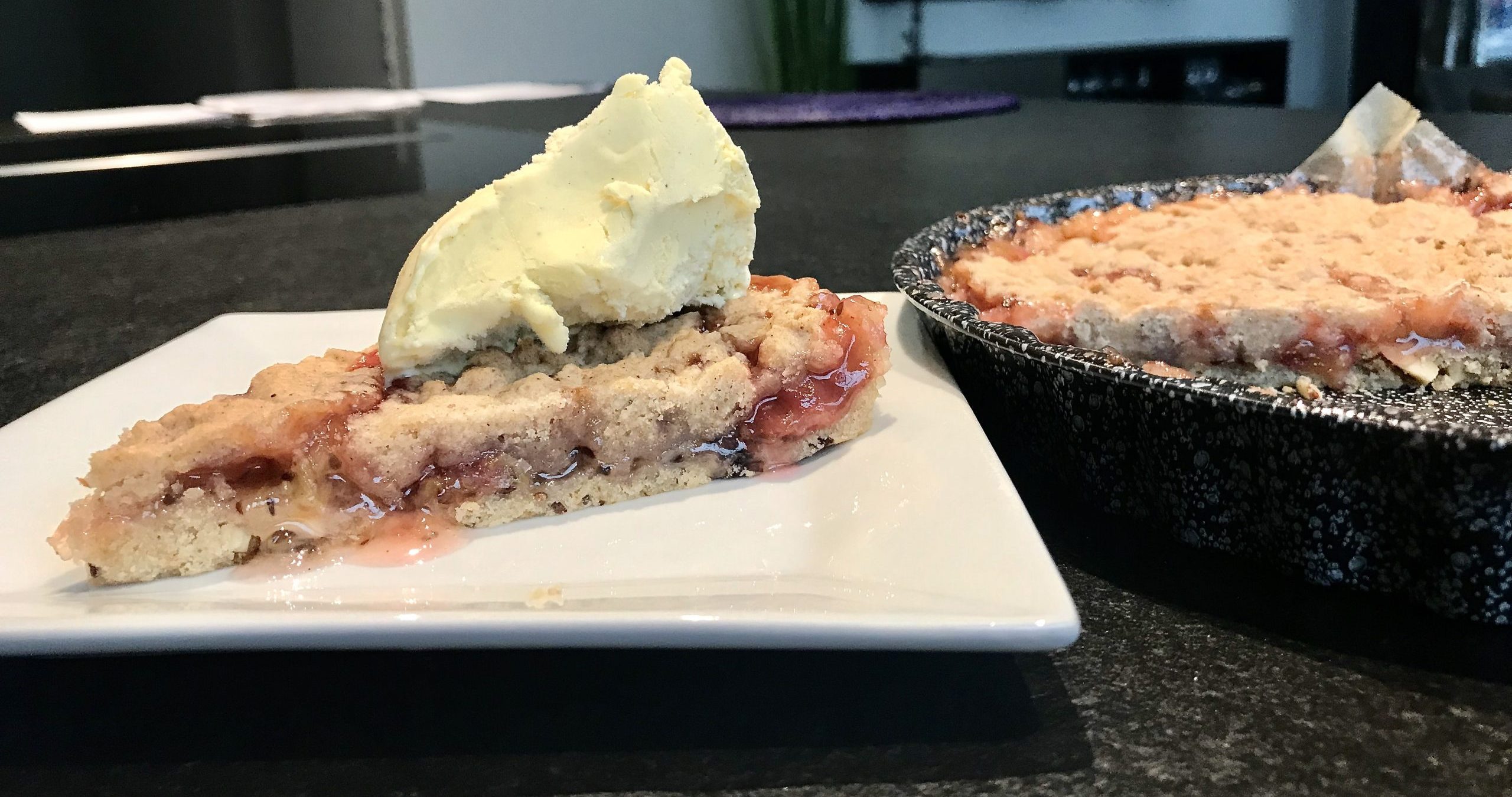 Gooseberry Pie / Stachelbeeren Kuchen