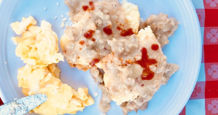Buttery Biscuits & Gravy