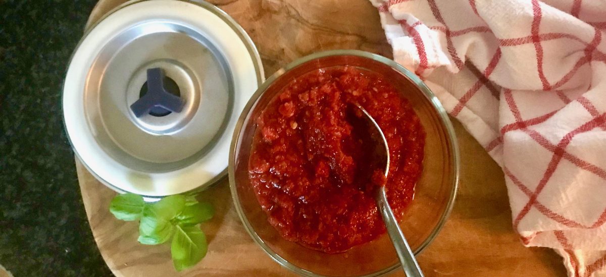 Quick & Easy No-Cook Pizza Sauce